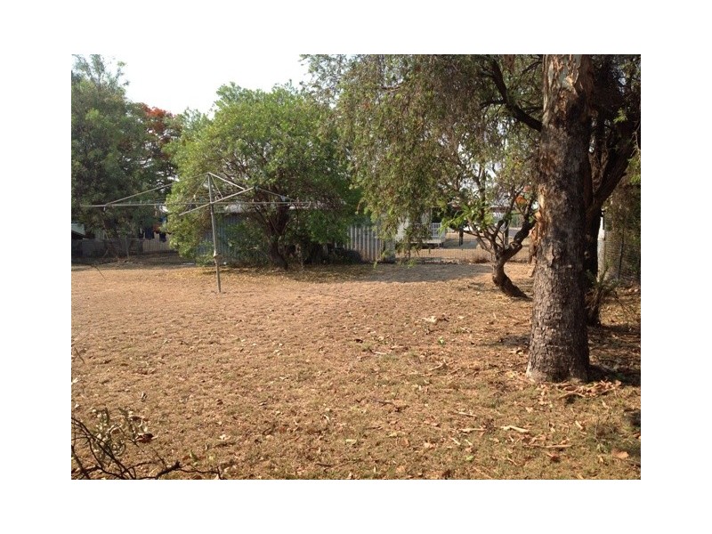 7  Oak Street, Blackwater QLD 4717