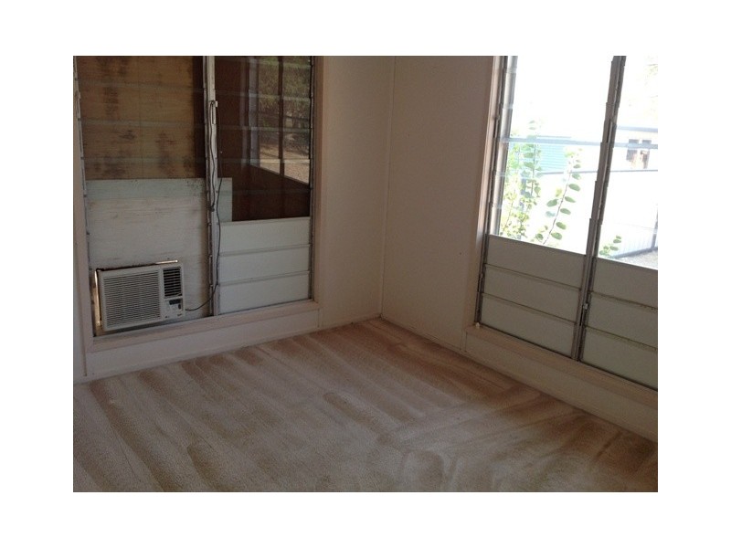 7  Oak Street, Blackwater QLD 4717