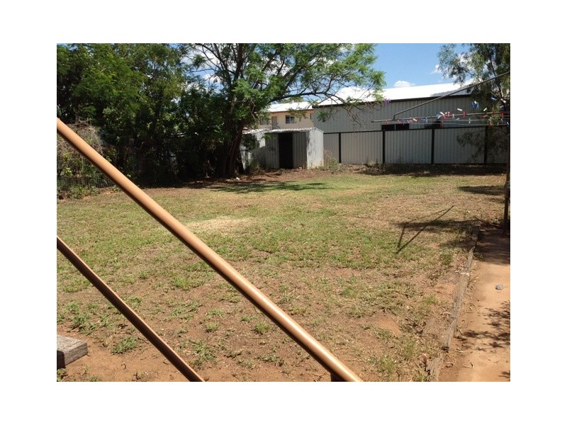 19 Cork Street, Blackwater QLD 4717