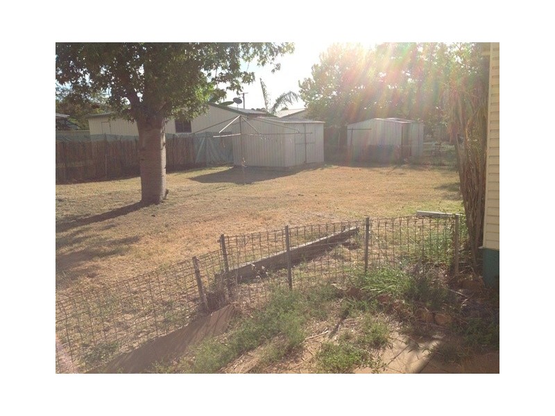 12 Fay Street, Blackwater QLD 4717