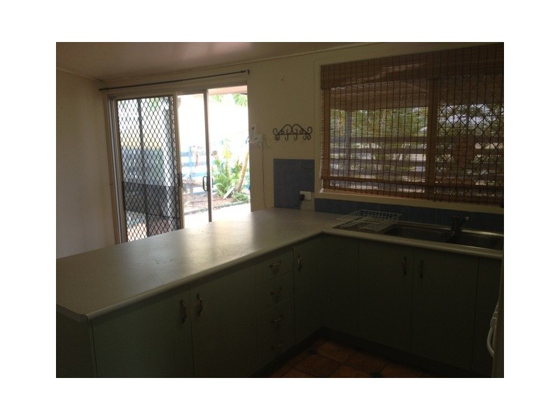 35 Stower Street, Blackwater QLD 4717