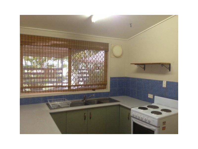 35 Stower Street, Blackwater QLD 4717