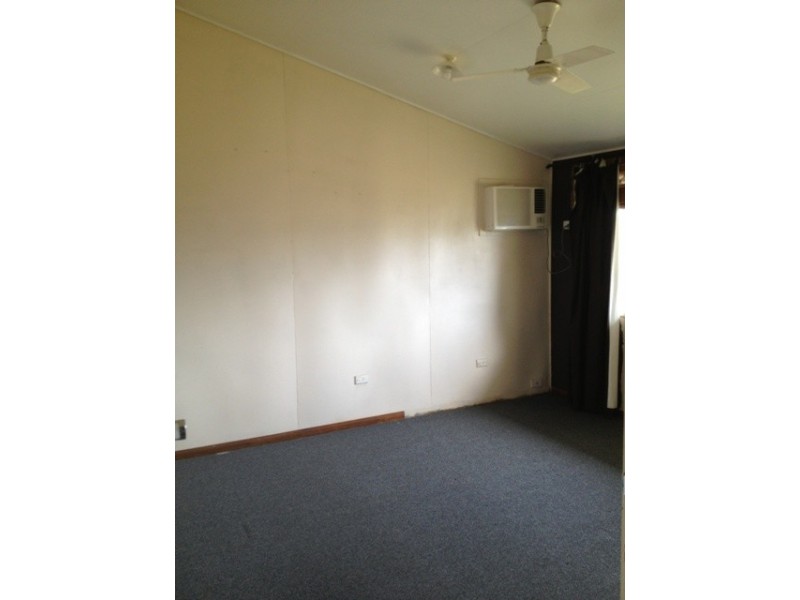 35 Stower Street, Blackwater QLD 4717