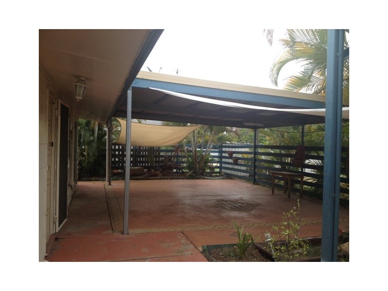 35 Stower Street, Blackwater QLD 4717