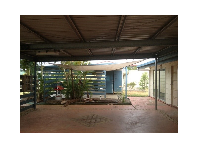 35 Stower Street, Blackwater QLD 4717