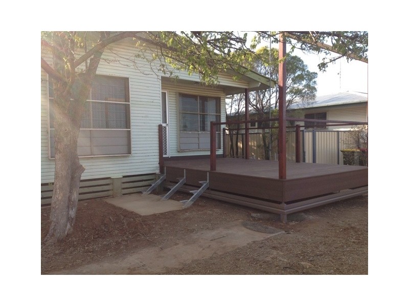 40 Littlefield Street, Blackwater QLD 4717