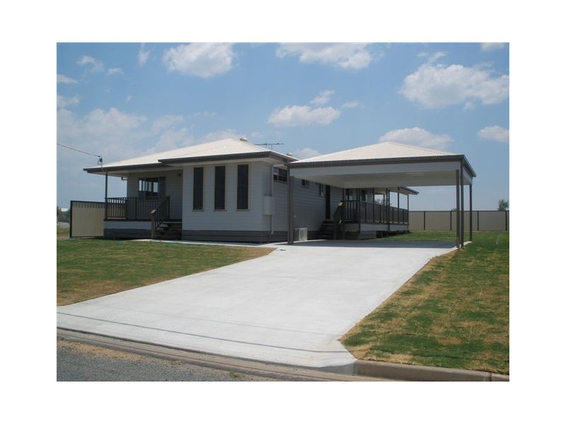 37 Manna Street, Blackwater QLD 4717