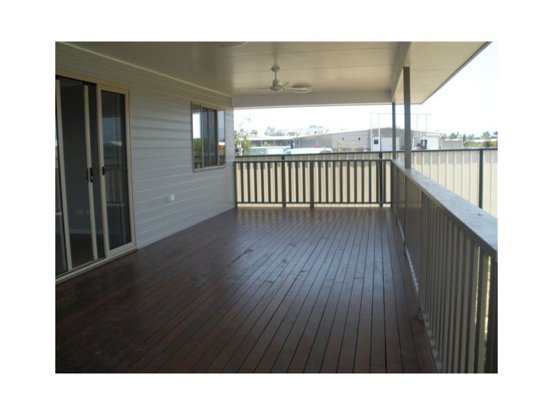 37 Manna Street, Blackwater QLD 4717