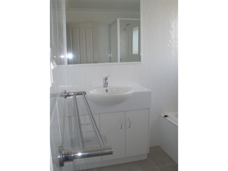 37 Manna Street, Blackwater QLD 4717