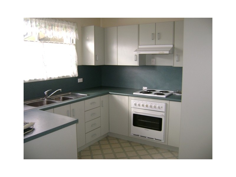 12 Fern Street, Blackwater QLD 4717