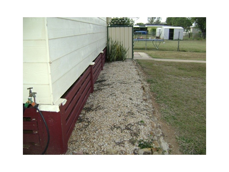 12 Fern Street, Blackwater QLD 4717