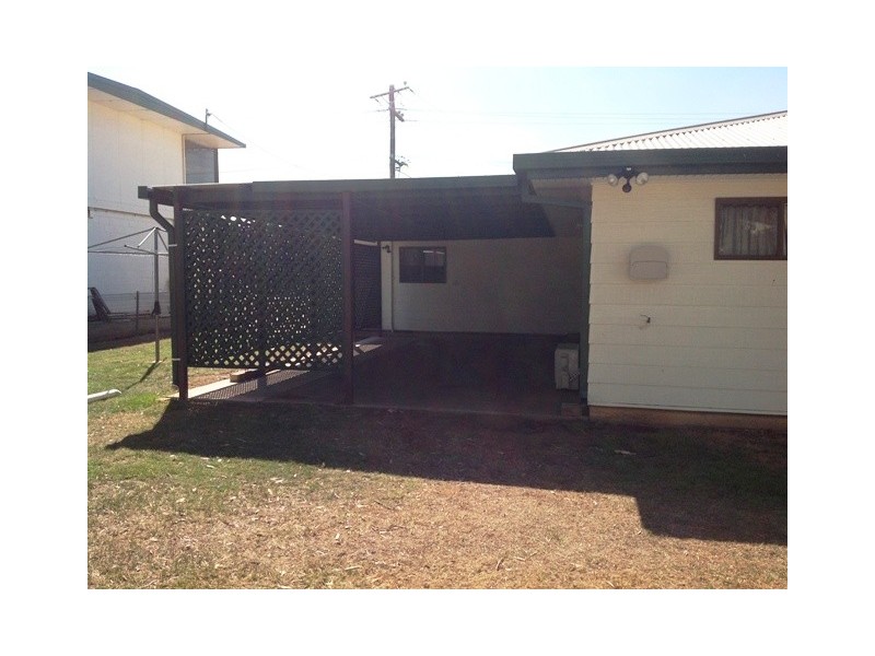 17 Arthur Street, Blackwater QLD 4717