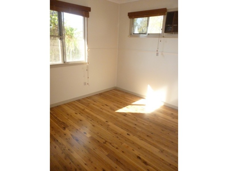 5 Fay Street, Blackwater QLD 4717