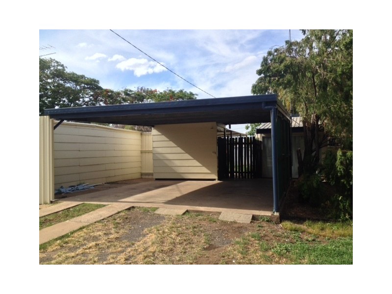 50 Stower Street, Blackwater QLD 4717