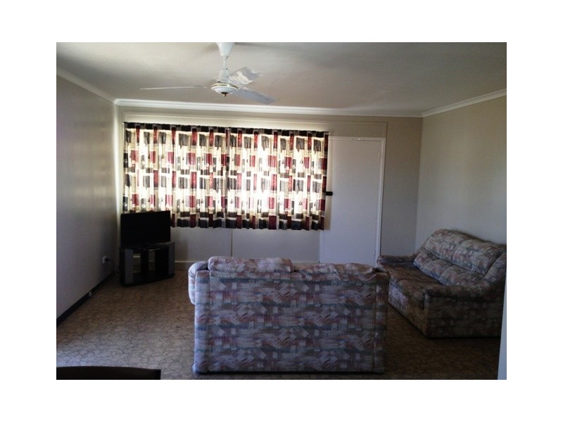 17B Acacia Street, Blackwater QLD 4717
