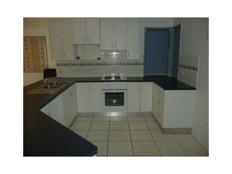 1A Long Street, Blackwater QLD 4717