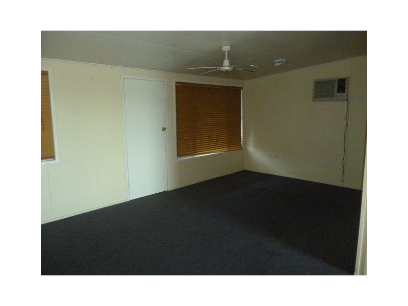 11 ADAMS, Blackwater QLD 4717