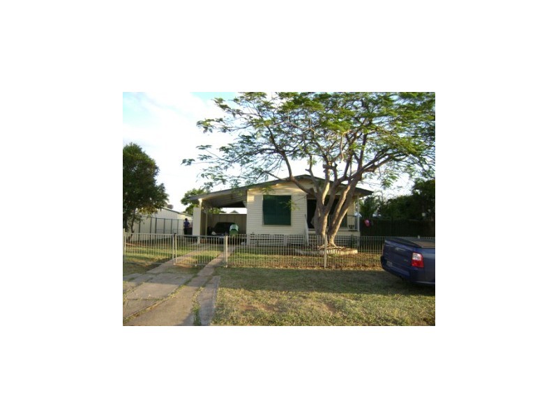 19 Evans, Blackwater QLD 4717