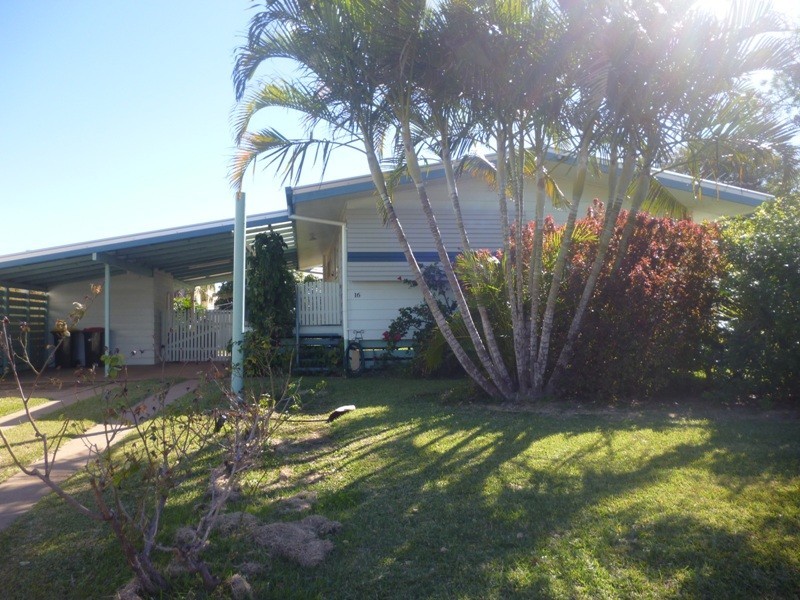 16 Stower Street, Blackwater QLD 4717