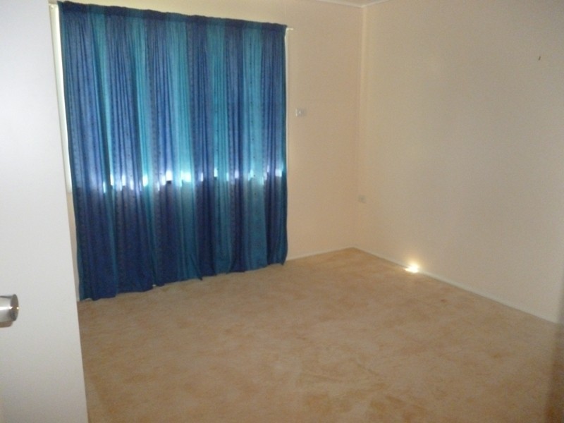 16 Stower Street, Blackwater QLD 4717