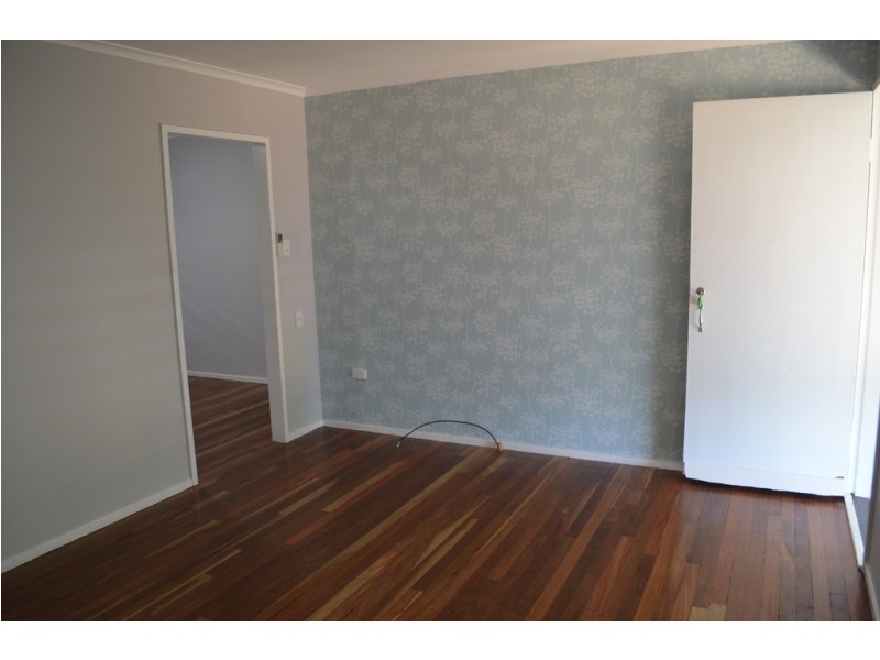 14 Bean Street, Blackwater QLD 4717
