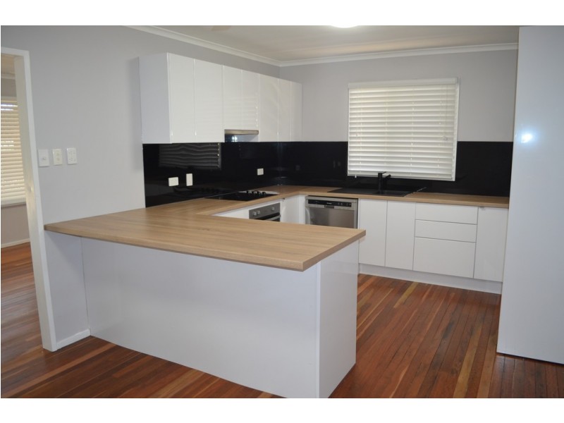 14 Bean Street, Blackwater QLD 4717