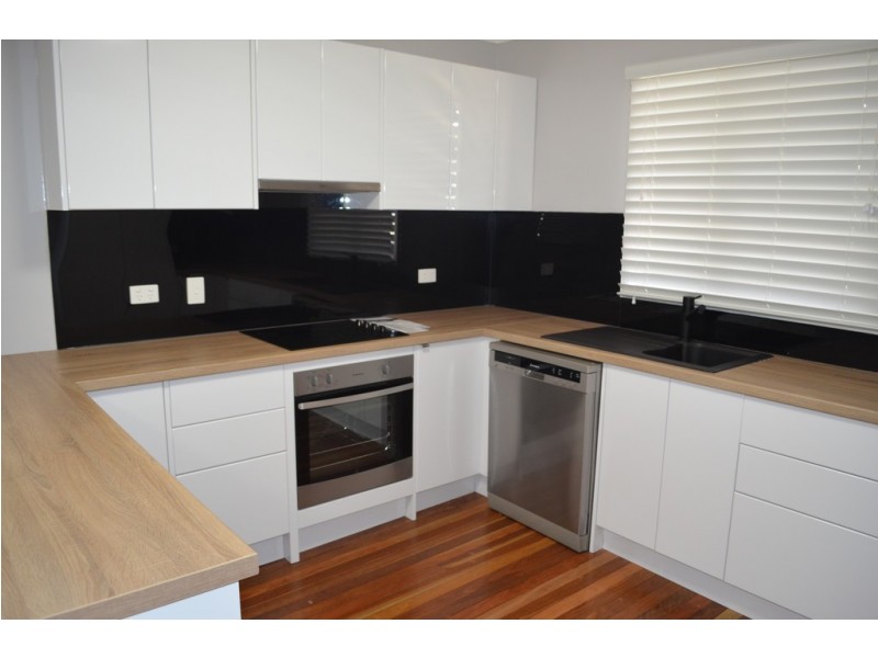 14 Bean Street, Blackwater QLD 4717