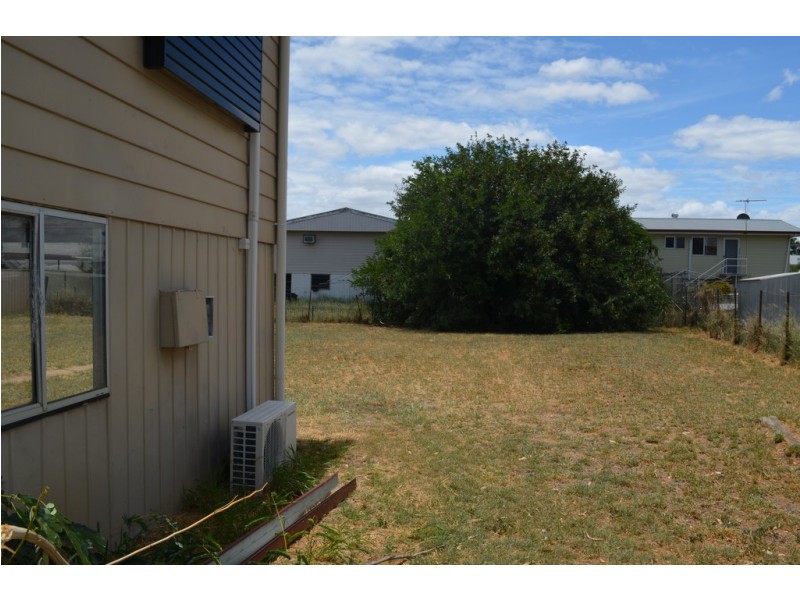 14 Bean Street, Blackwater QLD 4717