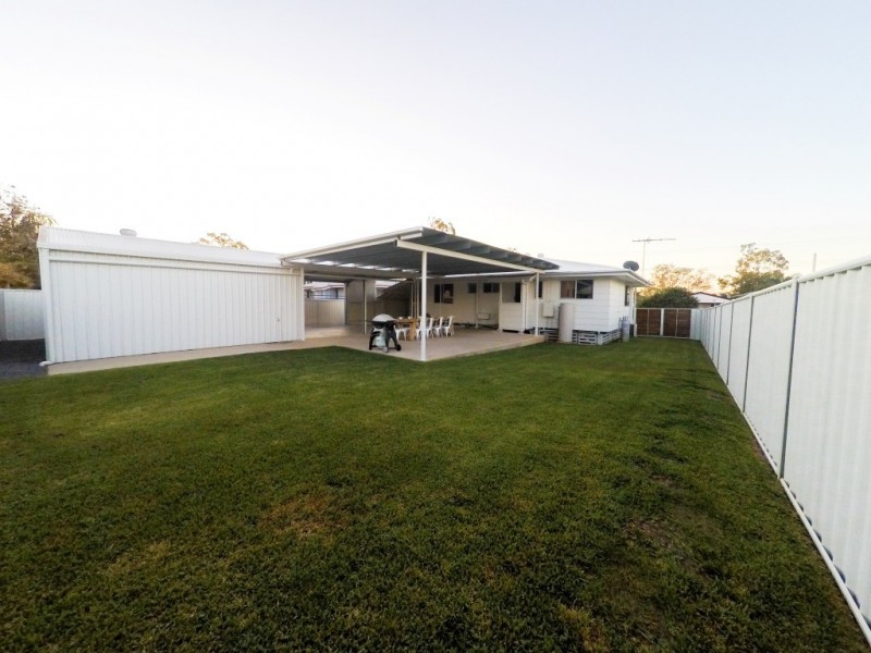 49 Wattle Street, Blackwater QLD 4717