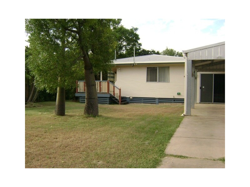 3 Bottletree Avenue, Blackwater QLD 4717