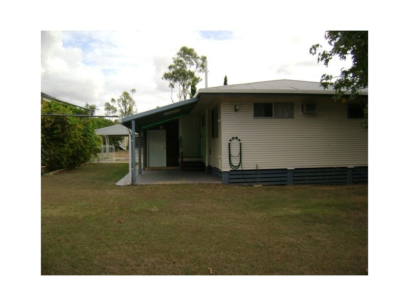 3 Bottletree Avenue, Blackwater QLD 4717