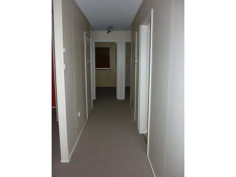 72  Arthur Street, Blackwater QLD 4717