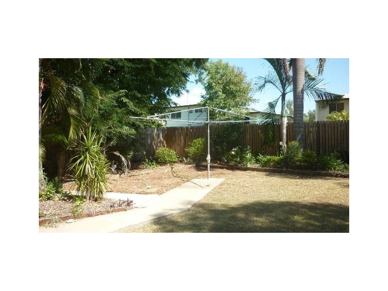 10 Bremner, Blackwater QLD 4717