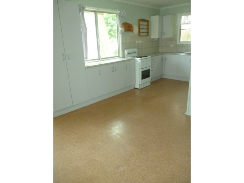 7 Gidyea Street, Blackwater QLD 4717