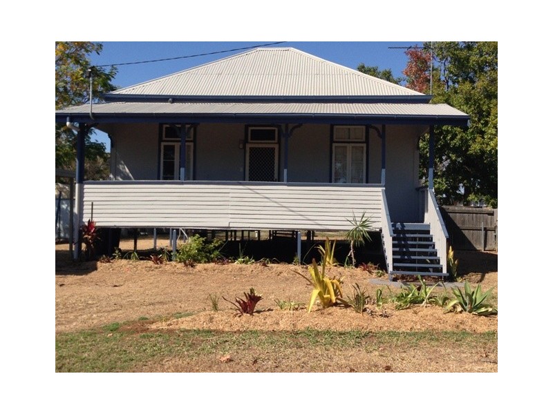 3 Boonery Street, Blackwater QLD 4717