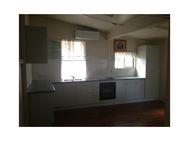 3 Boonery Street, Blackwater QLD 4717