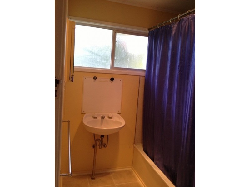 10 Quandong Street, Blackwater QLD 4717