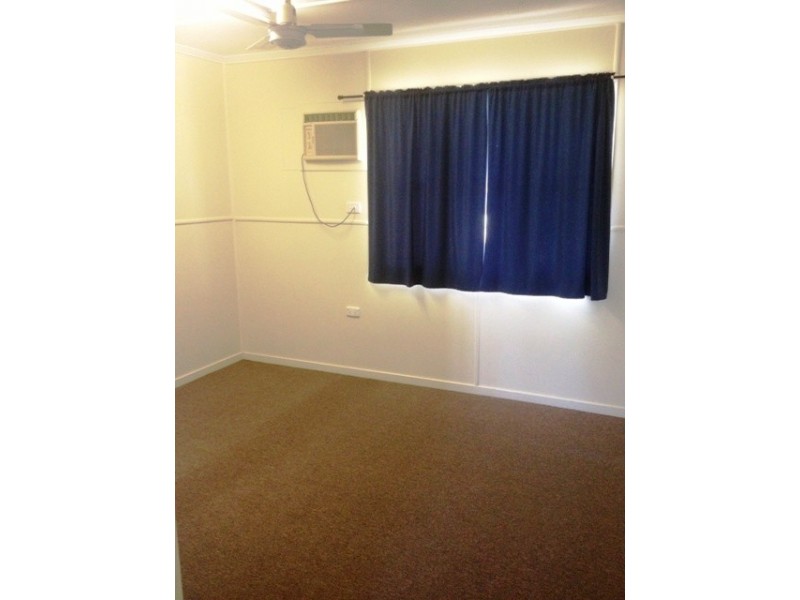 1 Seeman Street, Blackwater QLD 4717