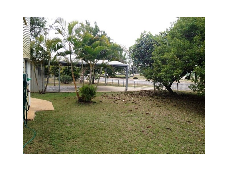 1 Seeman Street, Blackwater QLD 4717