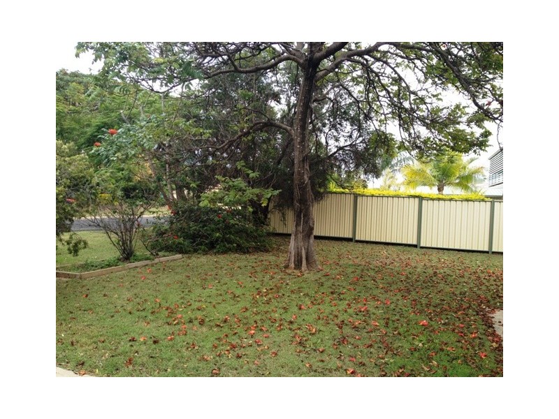 1 Seeman Street, Blackwater QLD 4717