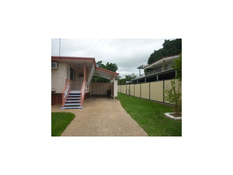 7 Gidyea Street, Blackwater QLD 4717