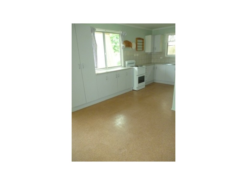 7 Gidyea Street, Blackwater QLD 4717