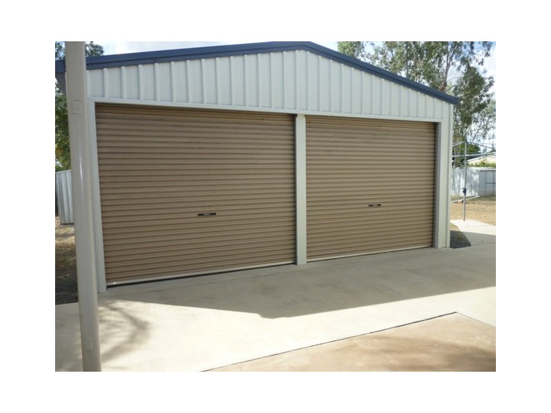 50 Wattle St, Blackwater QLD 4717