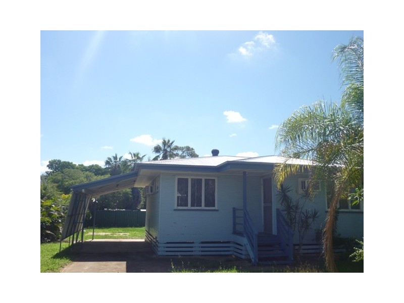2 ARNOLD STREET, Blackwater QLD 4717
