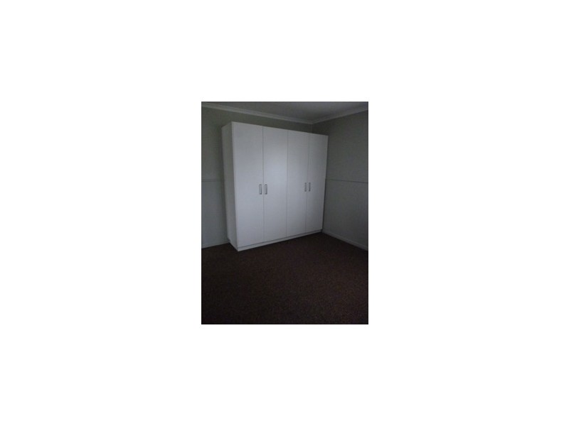 2 ARNOLD STREET, Blackwater QLD 4717