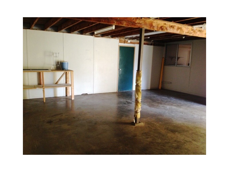 3 Scantlebury, Blackwater QLD 4717