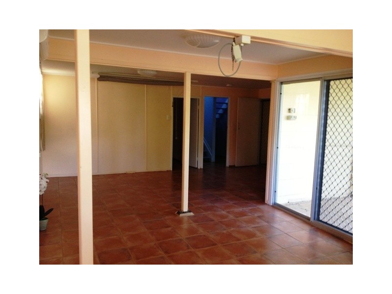 3 Scantlebury, Blackwater QLD 4717