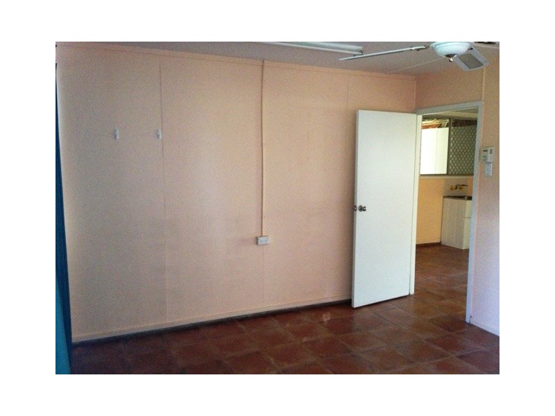 3 Scantlebury, Blackwater QLD 4717