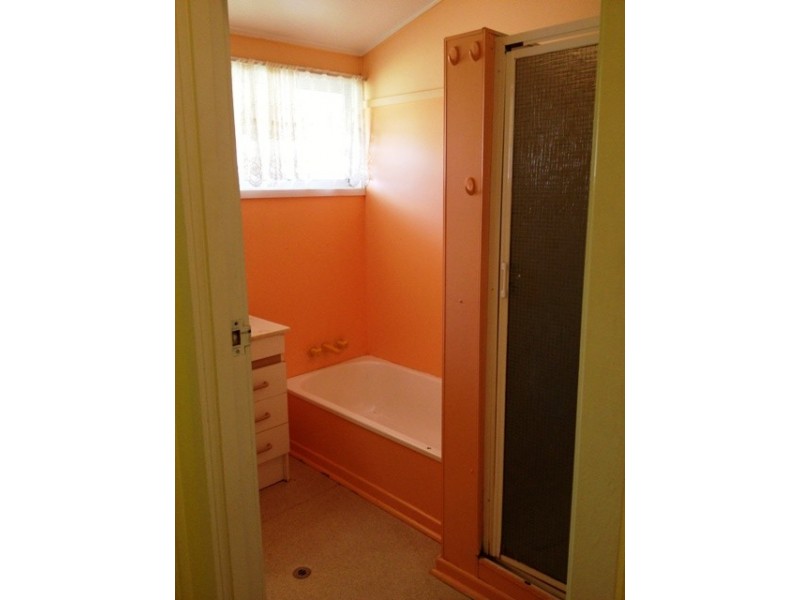 3 Scantlebury, Blackwater QLD 4717