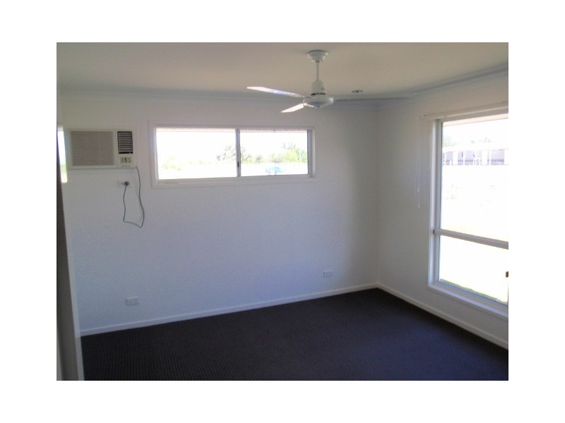 68 Hibiscus Street, Blackwater QLD 4717
